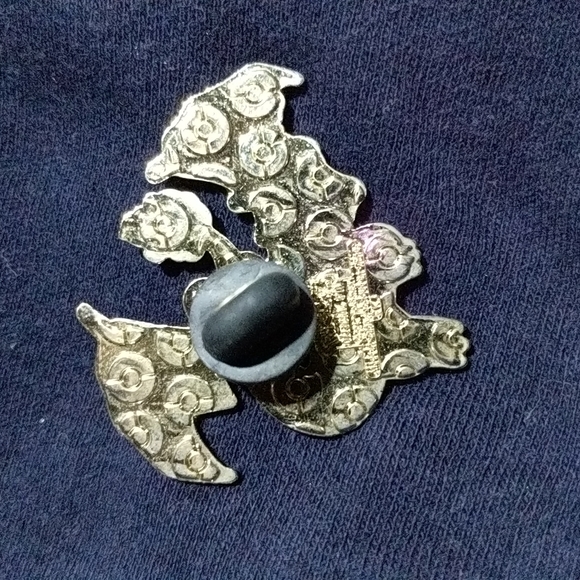 Pokemon Official Pin - Picture 2 of 3